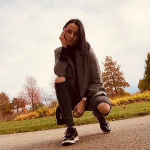 Meet your Posher, Zhanna